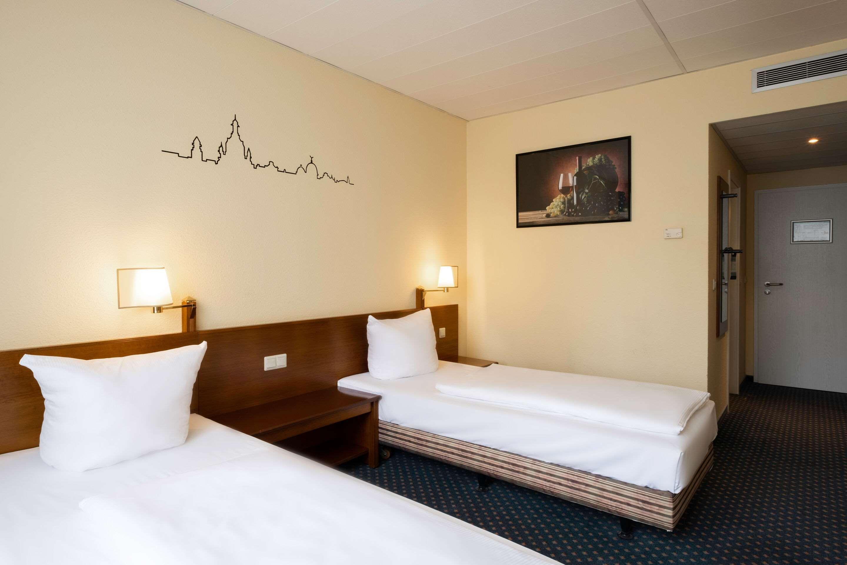 Quick Hotel Dresden West Кессельсдорф Экстерьер фото