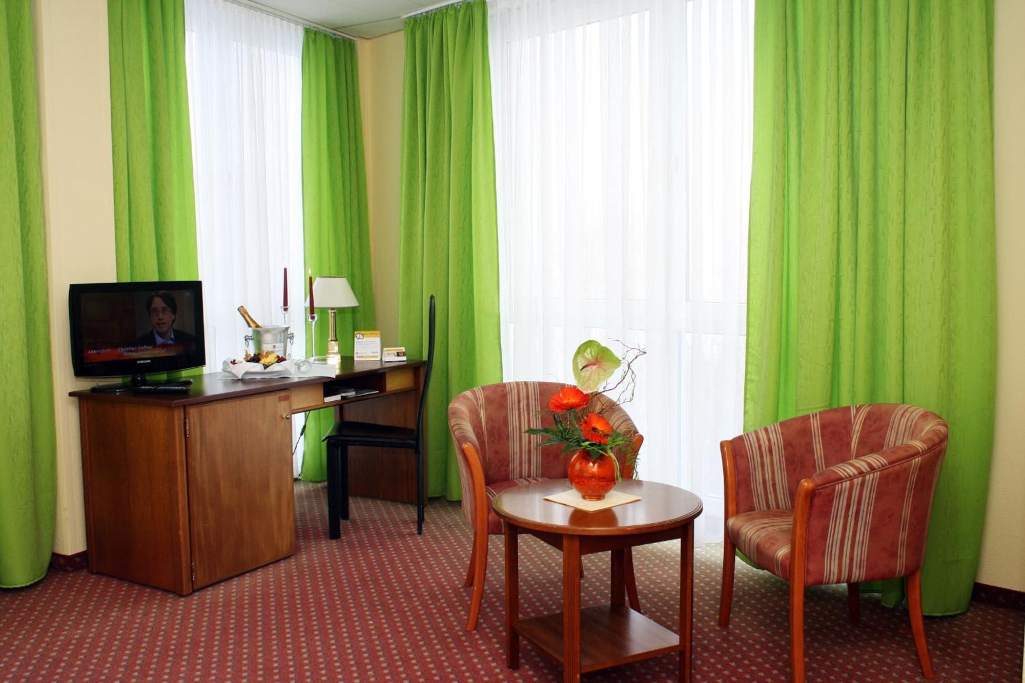 Quick Hotel Dresden West Кессельсдорф Экстерьер фото