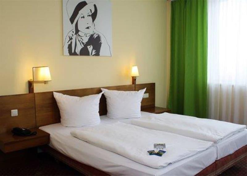 Quick Hotel Dresden West Кессельсдорф Экстерьер фото